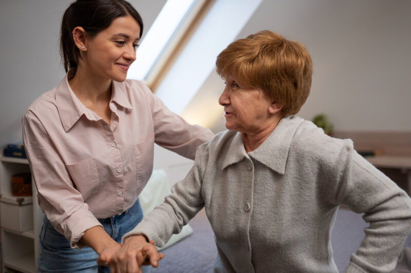 Aidants familiaux : un nouveau décret pour simplifier le répit et protéger leur quotidien