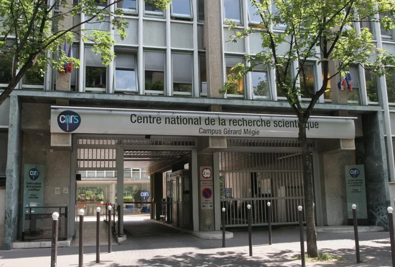 Il fait rayonner la France depuis 76 ans et 33 800 personnes y travaillent de nos jours : joyeux anniversaire au CNRS !