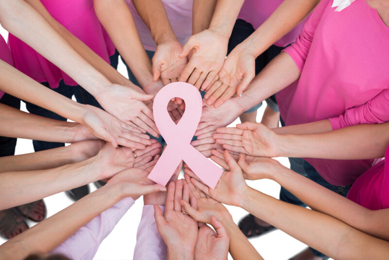 Octobre rose 2025 se poursuit avec la Journée mondiale contre le cancer du sein et une mobilisation sans précédent