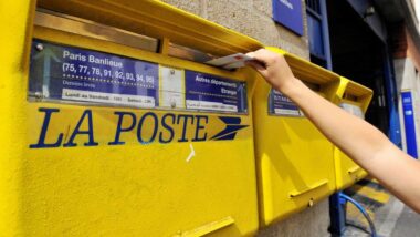 Ce 9 octobre, la Journée mondiale de la poste met en lumière le rôle vital des facteurs dans nos campagnes