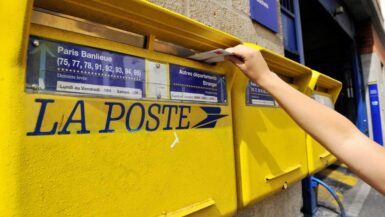 Ce 9 octobre, la Journée mondiale de la poste met en lumière le rôle vital des facteurs dans nos campagnes