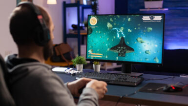 La Journée mondiale du jeu vidéo le 18 novembre est l'occasion de se demander combien gagne réellement un développeur et quels sont les défis à venir