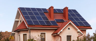 Contrairement à une idée reçue, la France domine la Chine sur son propre sol dans le domaine des panneaux solaires et la tendance se confirme en 2025