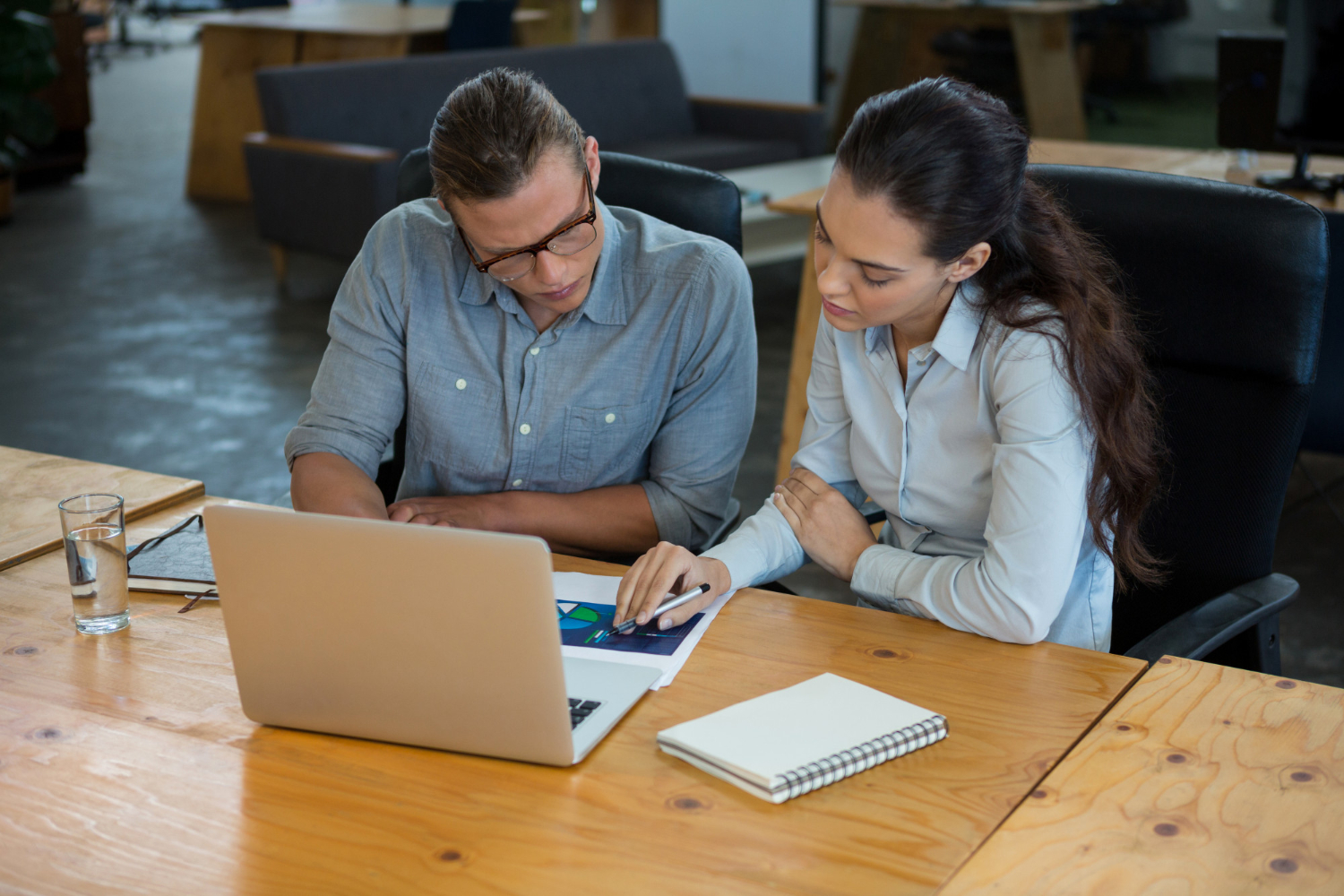 La plus grande « honte » des Français sur le marché du travail français vient paralyser 4 demandeurs d'emploi sur 10 : le manque de maîtrise de l’anglais