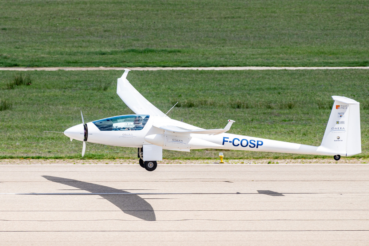 Cet avion français vient de fêter ses 20 ans et il ne ressemble à aucun autre dans le monde