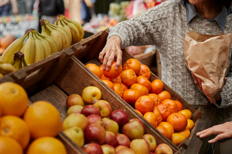 La France suspend une liste de 22 fruits et 13 légumes à l'importation à cause de présence de résidus de pesticides jugés trop dangereux pour la santé humaine et l’environnement
